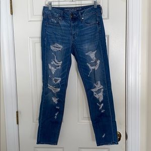 American Eagle tomgirl jeans